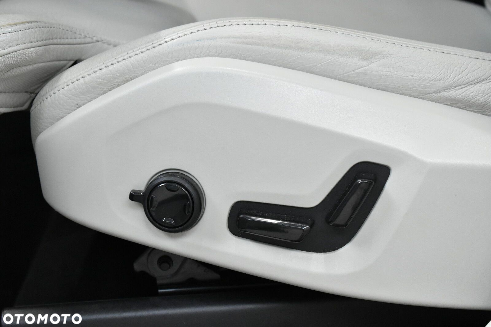 Volvo XC 90 - 10