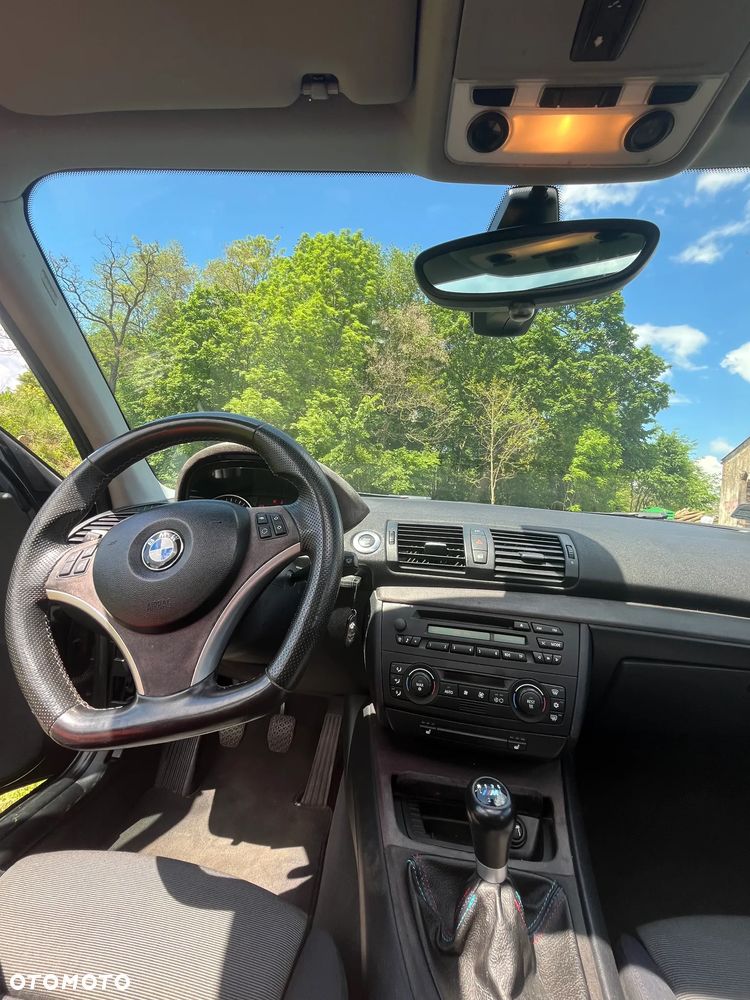 BMW Seria 1 120i - 14