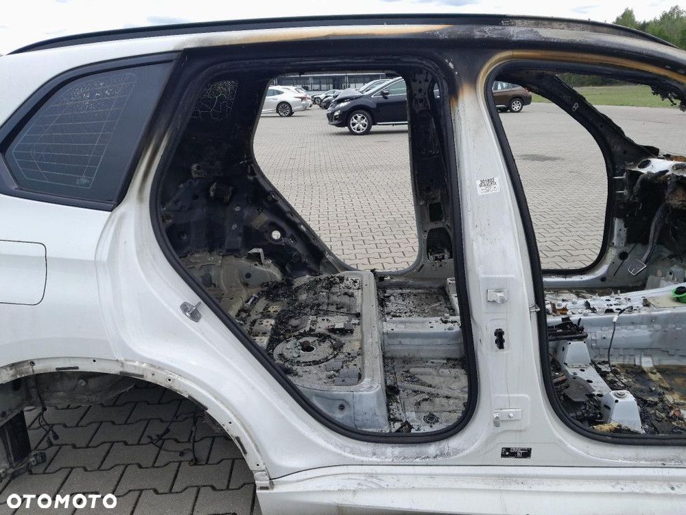 BMW X5 G05 PRÓG PRAWY SŁUPEK A I B 300 - 2