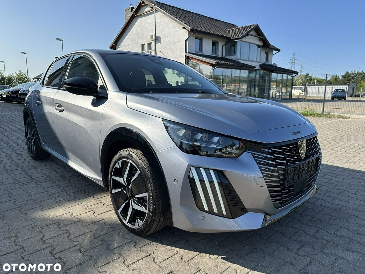 Peugeot 208 1.2 mHEV GT - 4