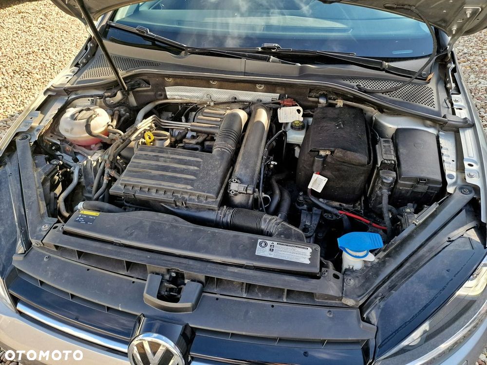 Volkswagen Golf - 34