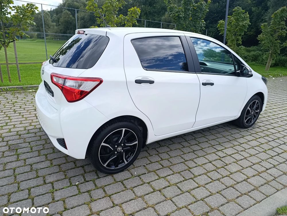 Toyota Yaris 1.0 Premium - 7