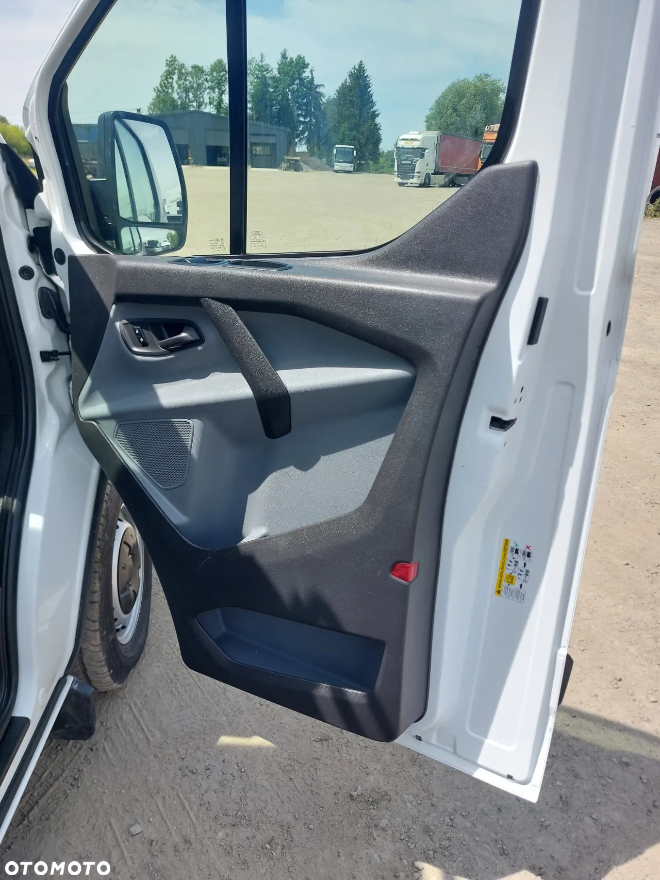 Ford Transit Custom - 19