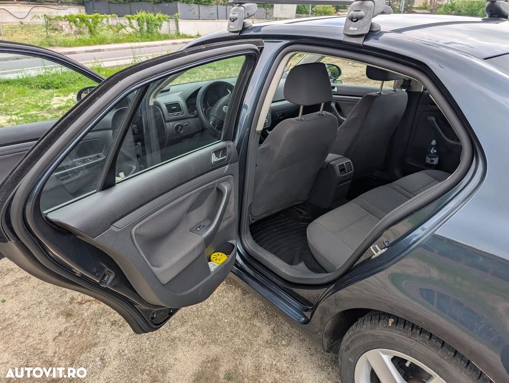 Volkswagen Jetta 1.9 TDI Comfortline - 13