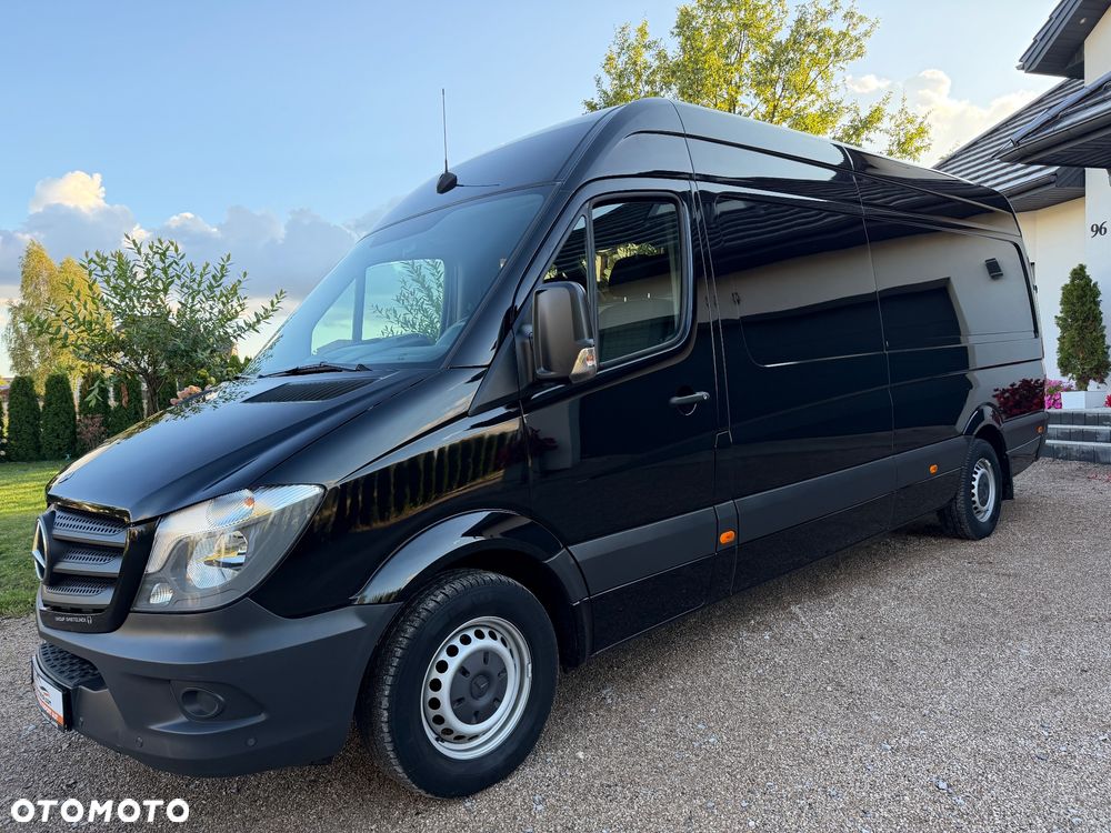 Mercedes-Benz Sprinter - 12