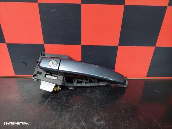 Puxador Porta Frente Esquerdo Opel Corsa D (S07) - 1