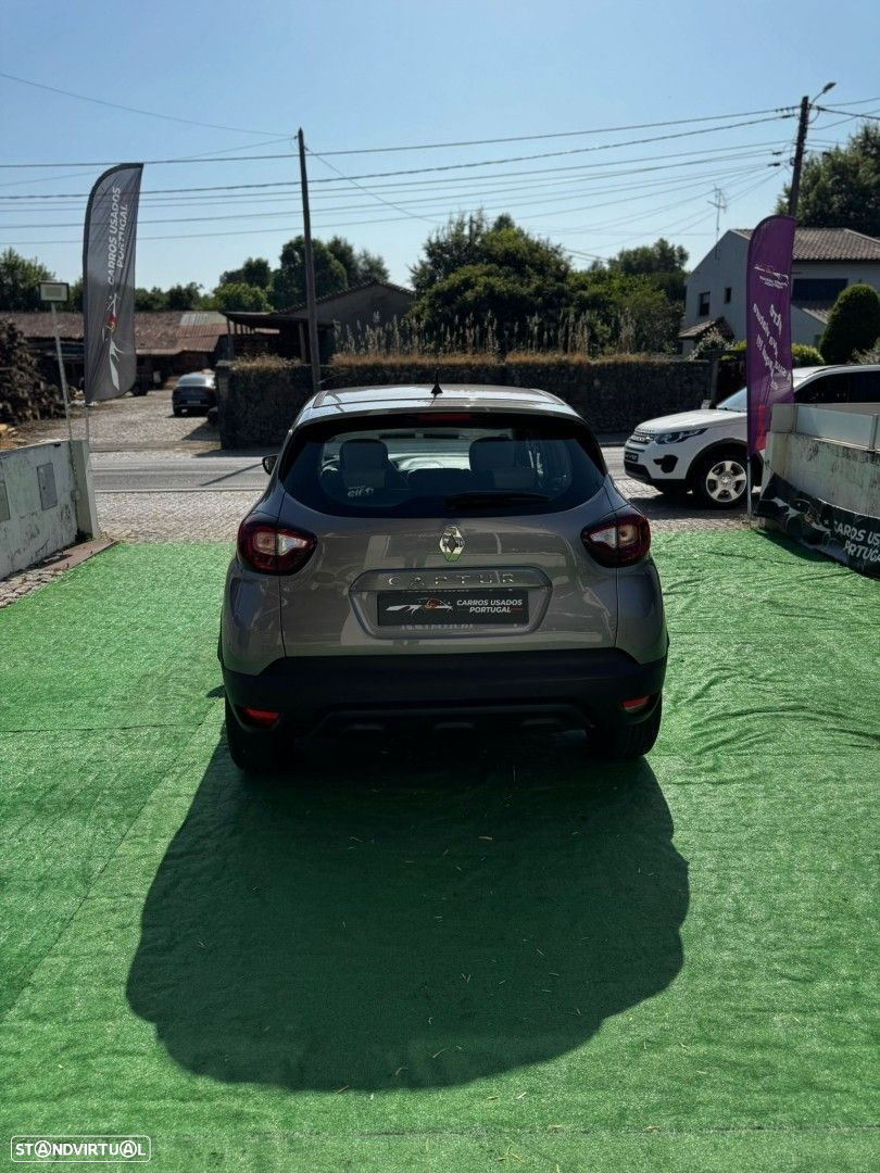 Renault Captur ENERGY TCe 90 Experience - 6