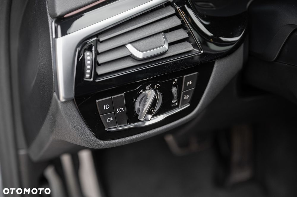 BMW Seria 5 540d xDrive M Sport sport - 16