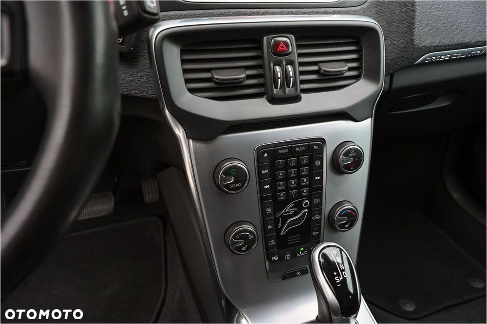 Volvo V40 Cross Country D3 Geartronic - 29