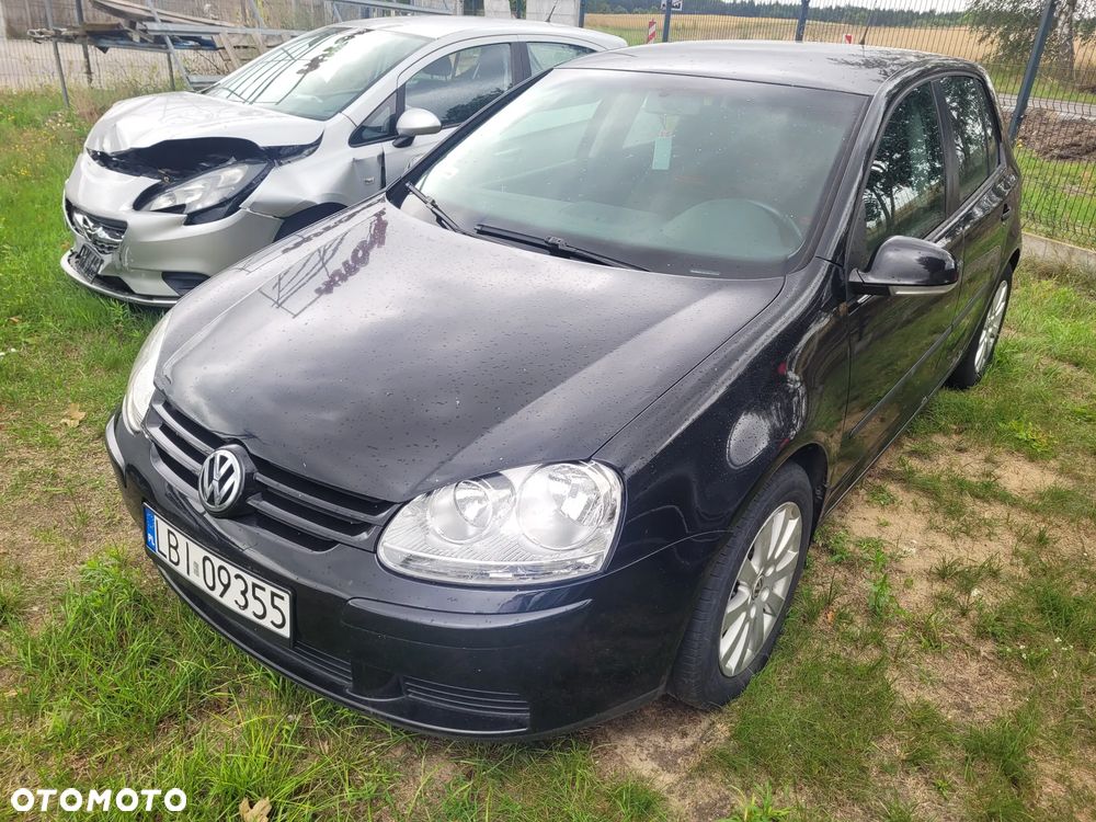 Volkswagen Golf - 2