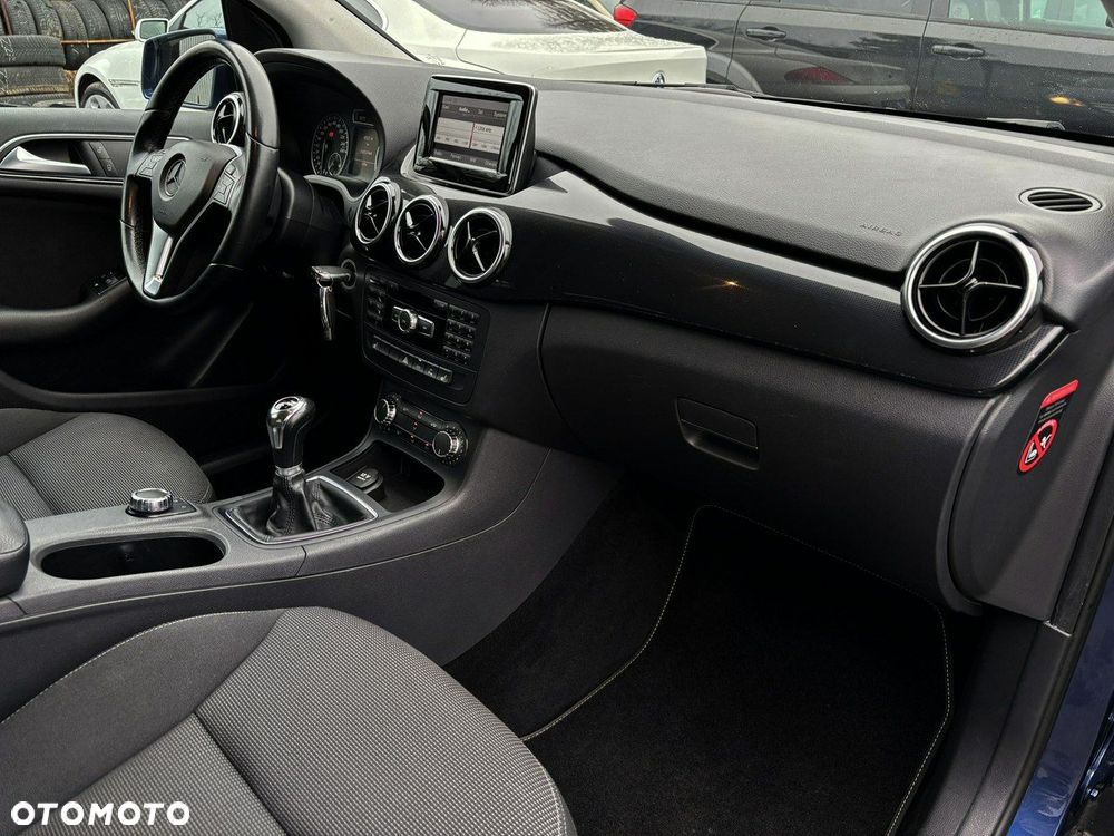 Mercedes-Benz Klasa B 180 Style - 30