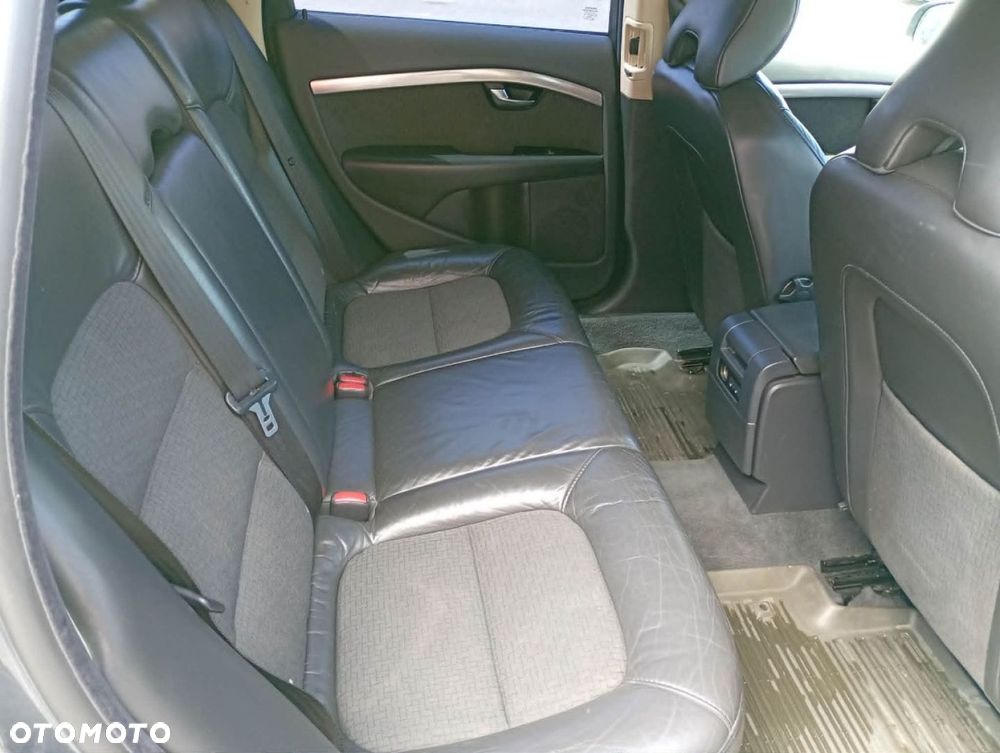Volvo V70 - 9