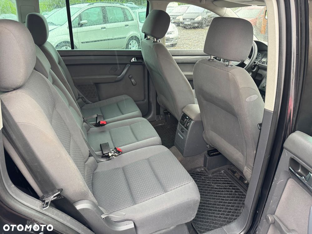 Volkswagen Touran 1.6 Trendline - 9