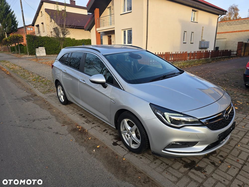 Opel Astra 1.6 D (CDTI) Start/Stop Sports Tourer Dynamic - 2