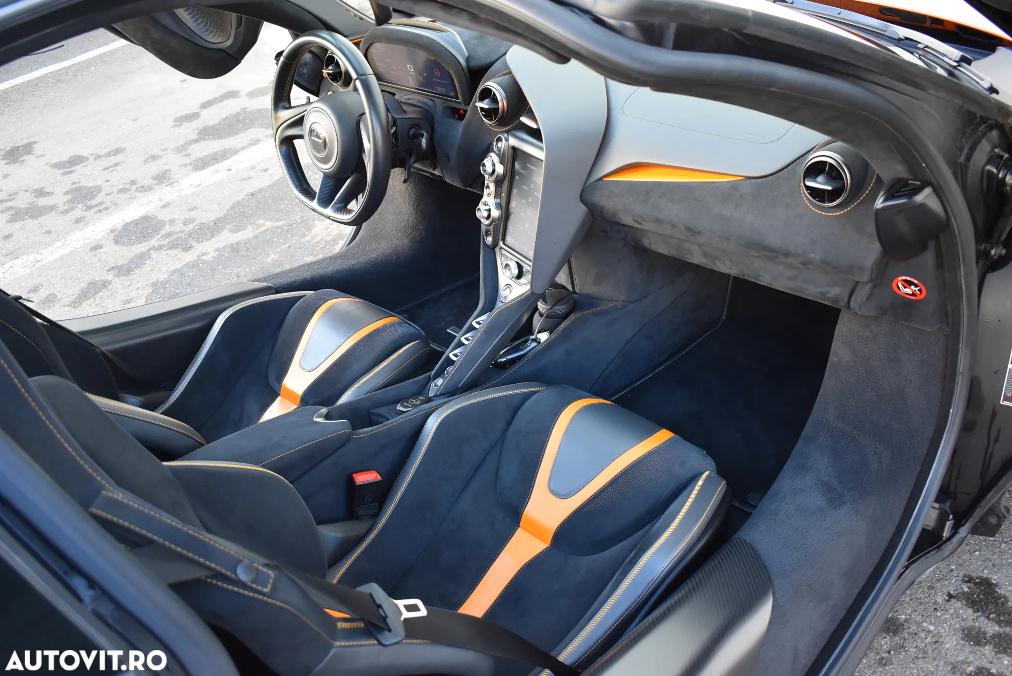 McLaren 720S - 25