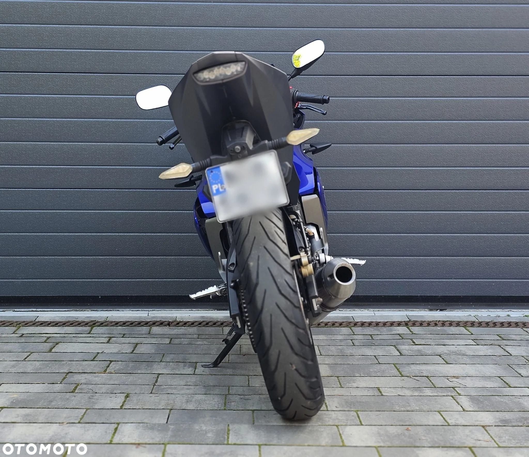 Yamaha YZF - 6