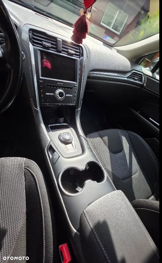Ford Mondeo 2.0 EcoBlue Titanium - 13