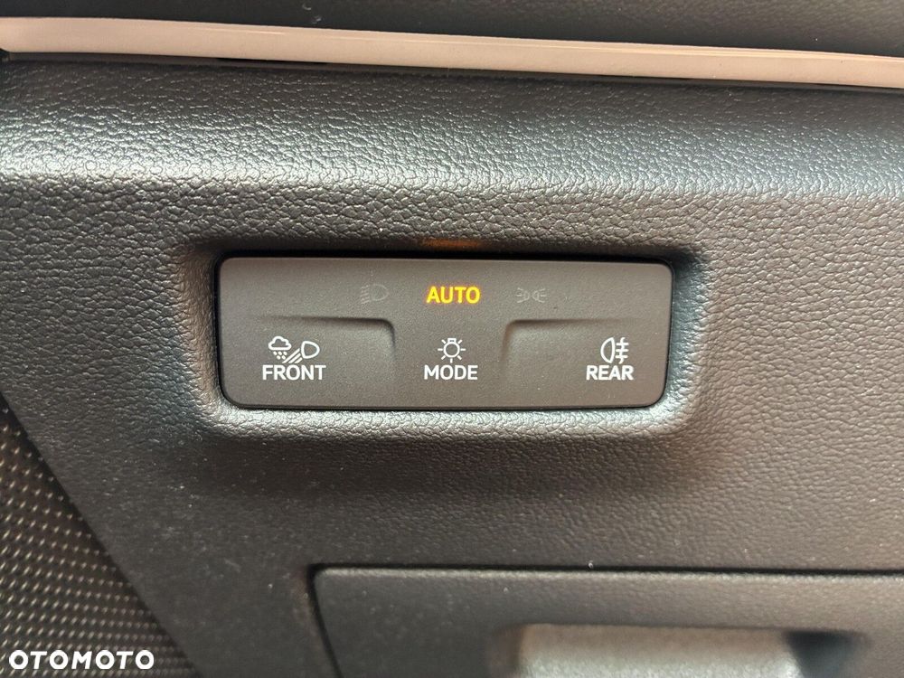 Volkswagen Tiguan - 24