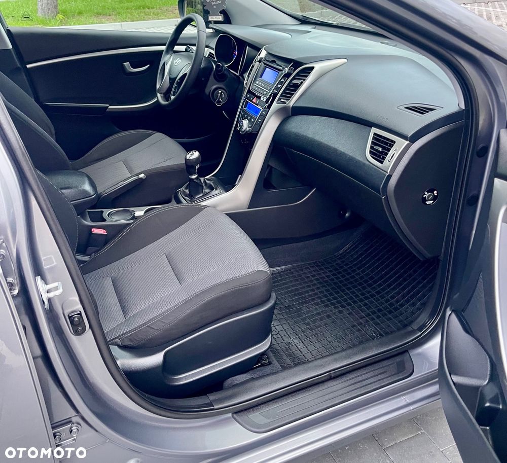Hyundai i30 1.6 CRDI Trend - 31