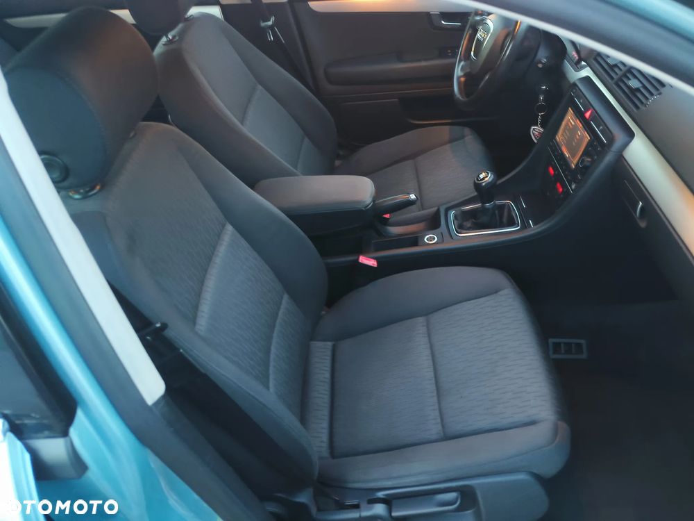 Audi A4 Avant - 30