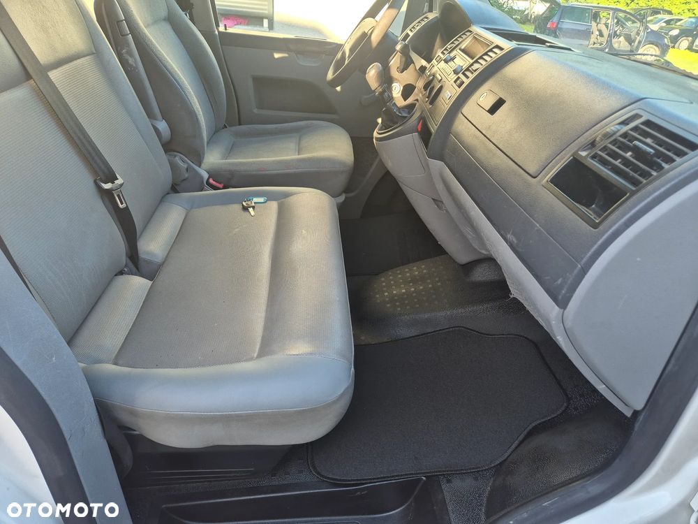 Volkswagen Transporter T5 - 15