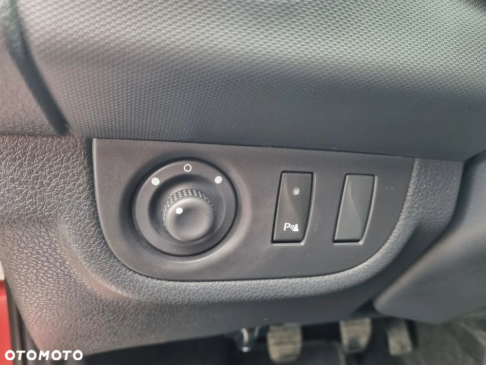 Dacia Logan SCe 75 Essential - 14