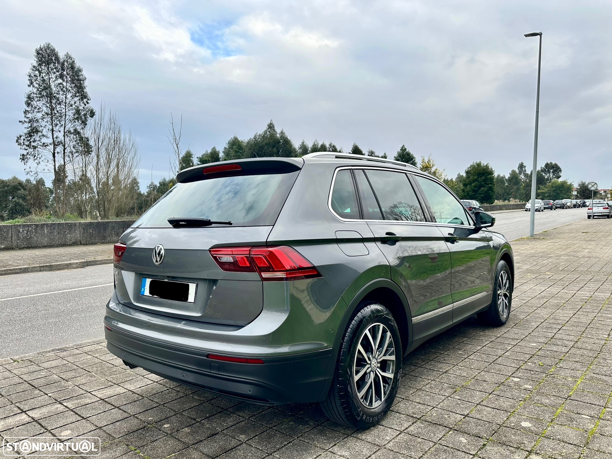 VW Tiguan 1.6 TDI Confortline - 6