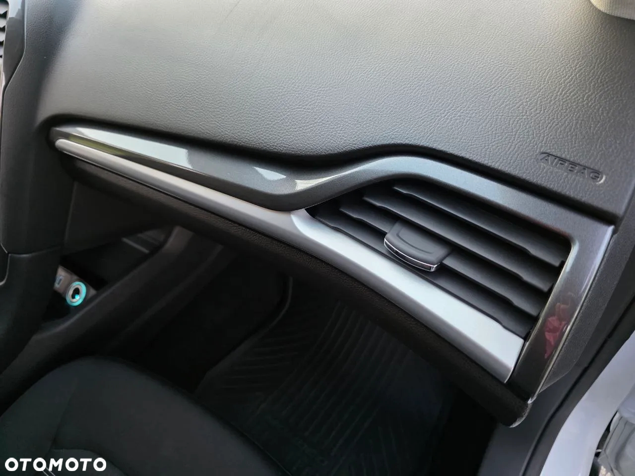 Ford Mondeo 2.0 EcoBlue Executive Plus - 27