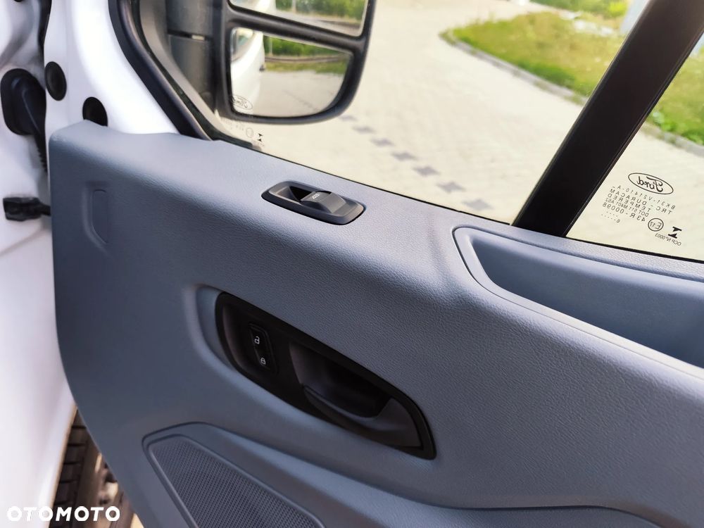 Ford Transit - 17