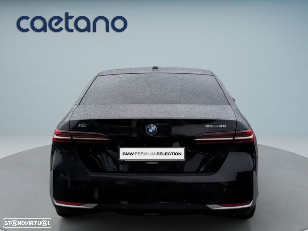 BMW i5 eDrive40 - 7