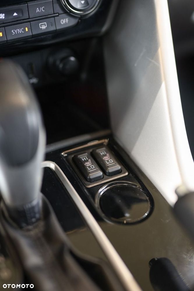 Mitsubishi Eclipse Cross - 13