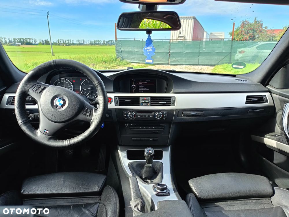 BMW Seria 3 318i - 14
