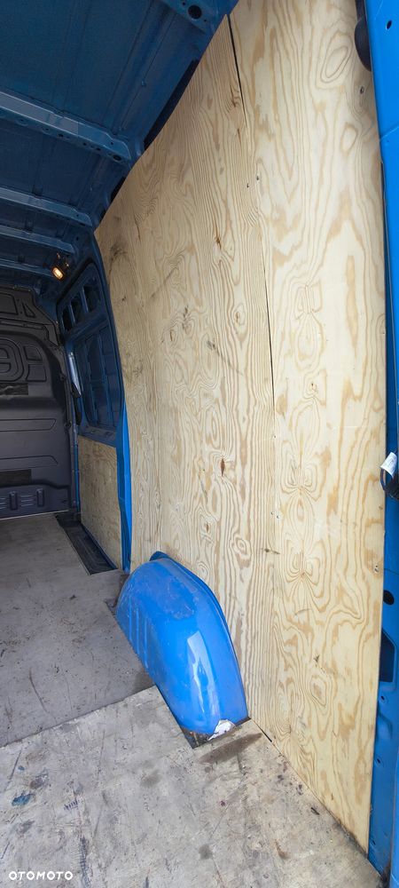 Mercedes-Benz Sprinter - 18