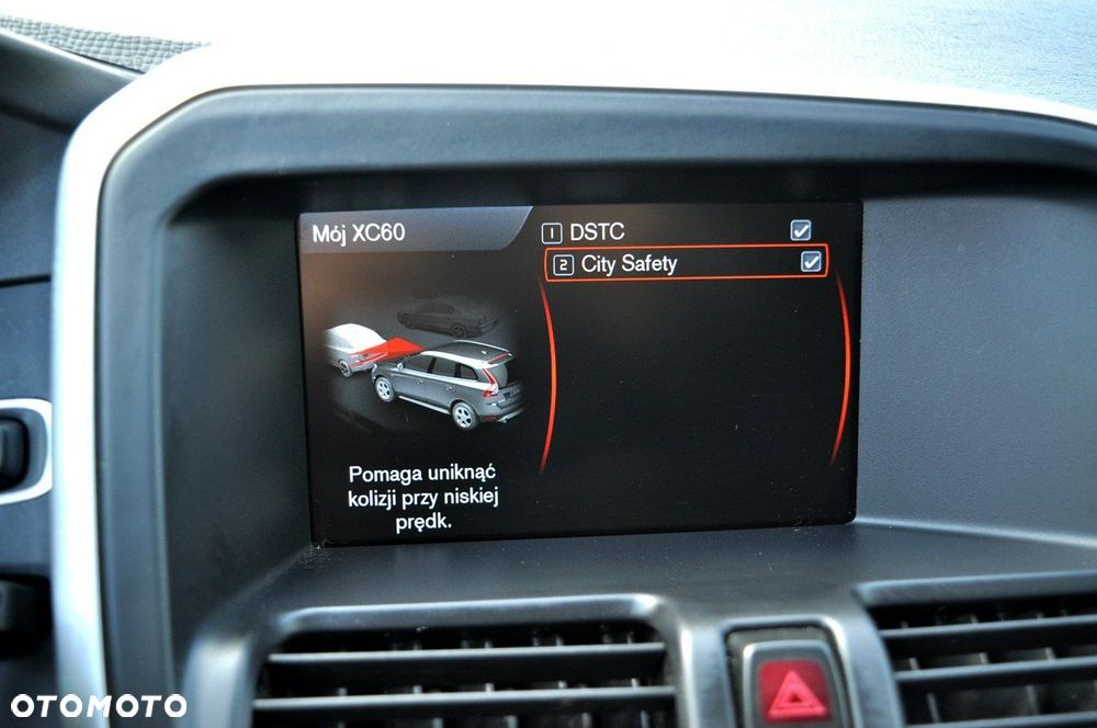 Volvo XC 60 D3 R-Design - 22