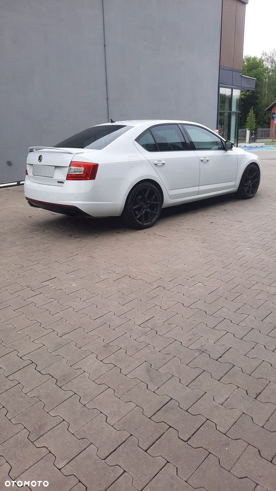Skoda Octavia 2015 photo 4