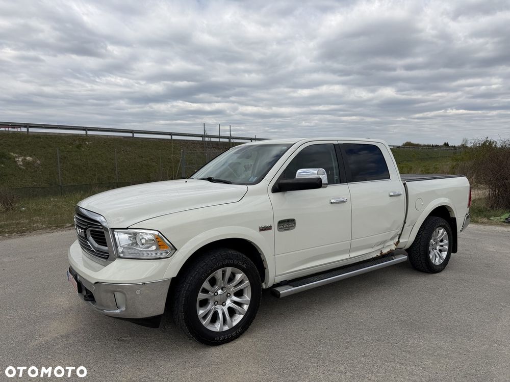 RAM 1500 5.7 Crew Cab Shortbed Limited Black - 18