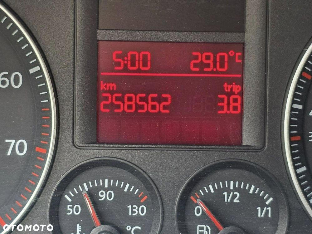 Volkswagen Golf 1.6 Sportline - 8