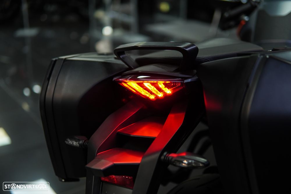 KTM Superduke GT - 58