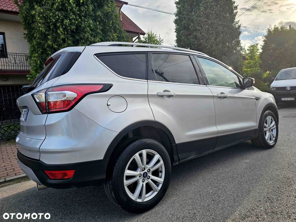 Ford Kuga 2.0 TDCi 2x4 Titanium - 5