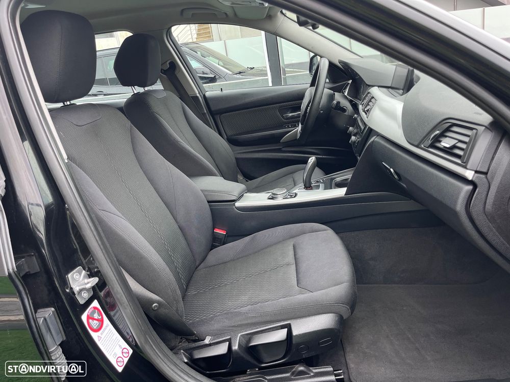 BMW 320 d Touring Aut. Sport Line - 51