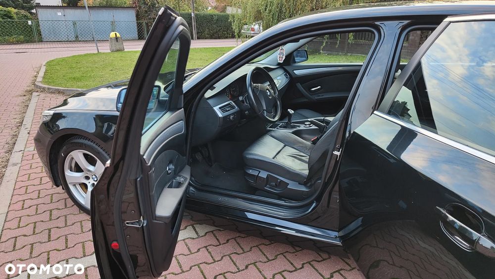 BMW Seria 5 520d - 18