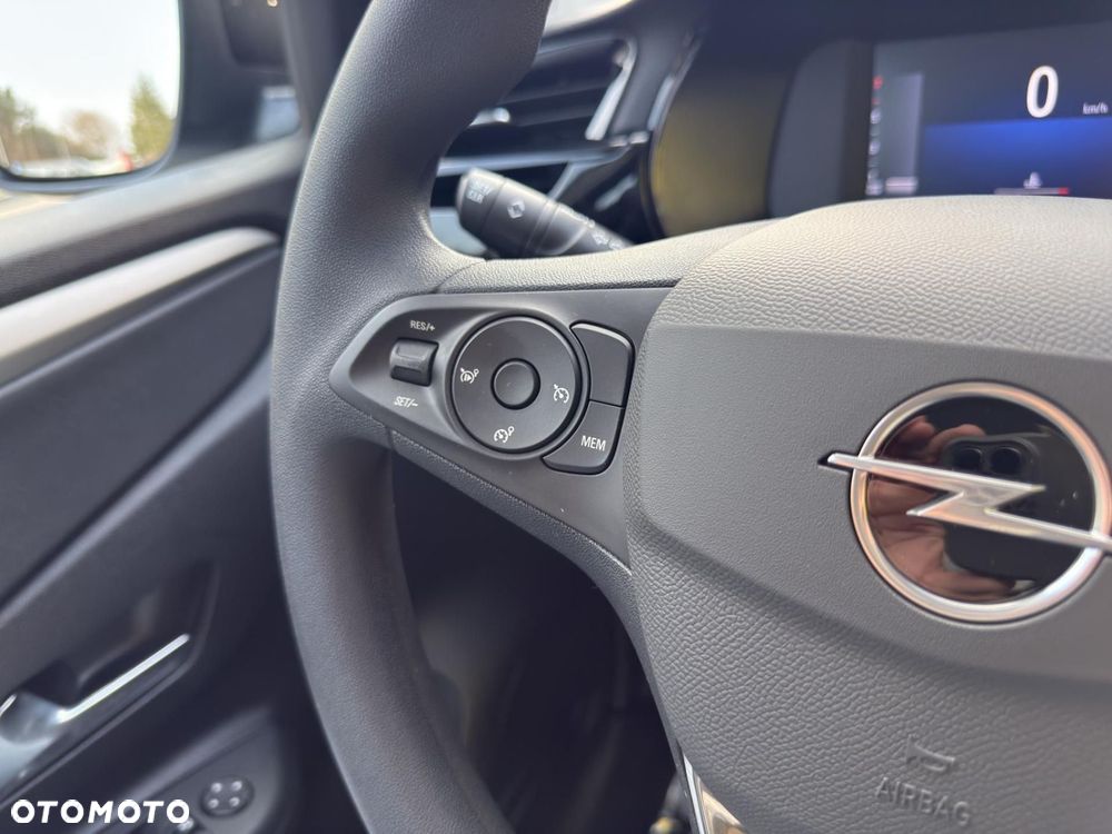 Opel Corsa 1.2 T Edition S&S - 24