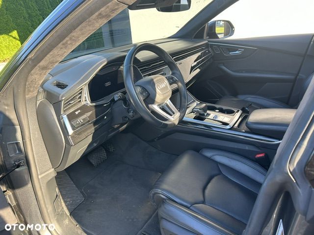 Audi Q8 55 TFSI mHEV Quattro Tiptronic - 2