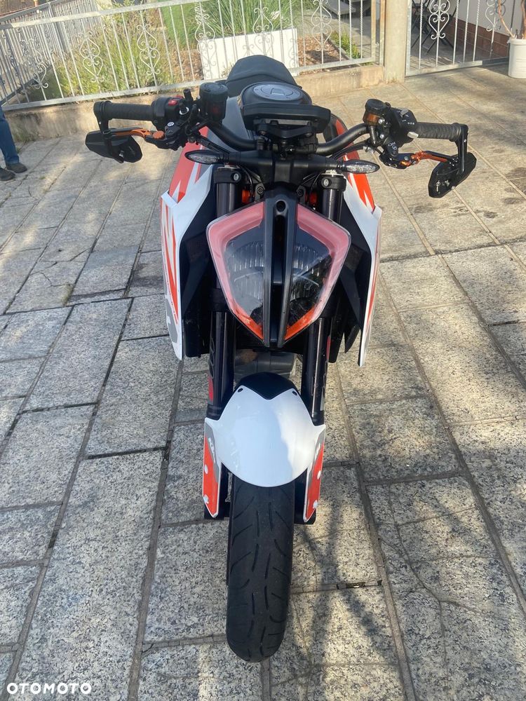 KTM Super Duke - 4
