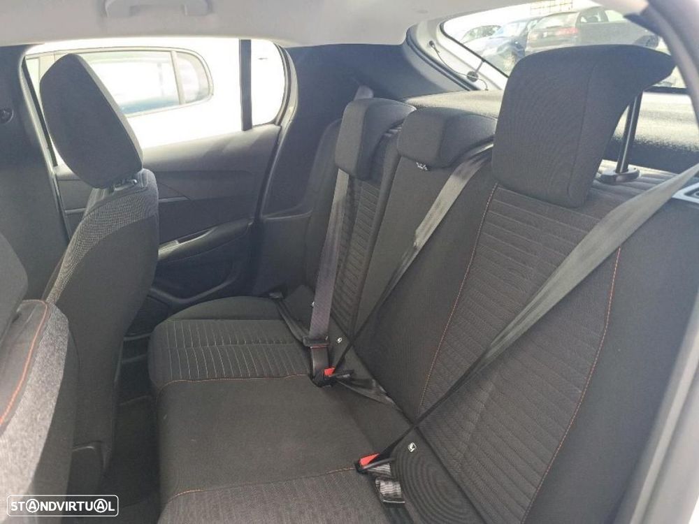 Peugeot 208 1.2 PureTech Active - 6
