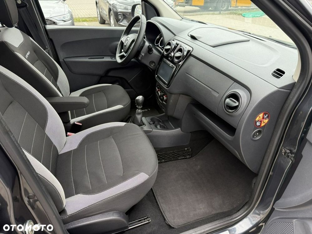 Dacia Lodgy dCi 110 Stepway - 12