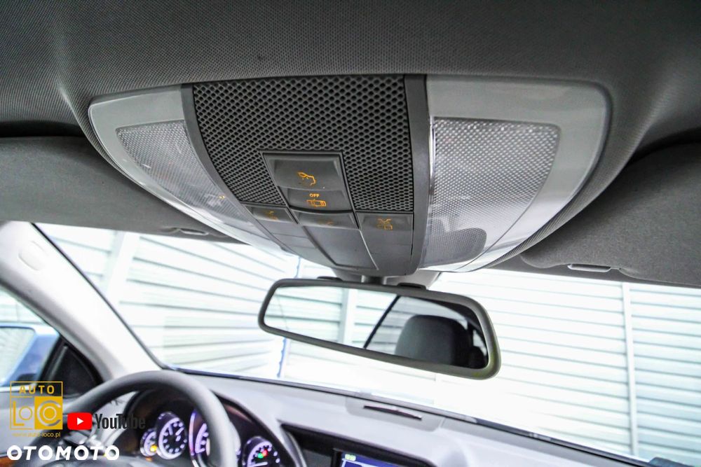 Mercedes-Benz Klasa E 250 CGI BlueEFFICIENCY Automatik Avantgarde - 28