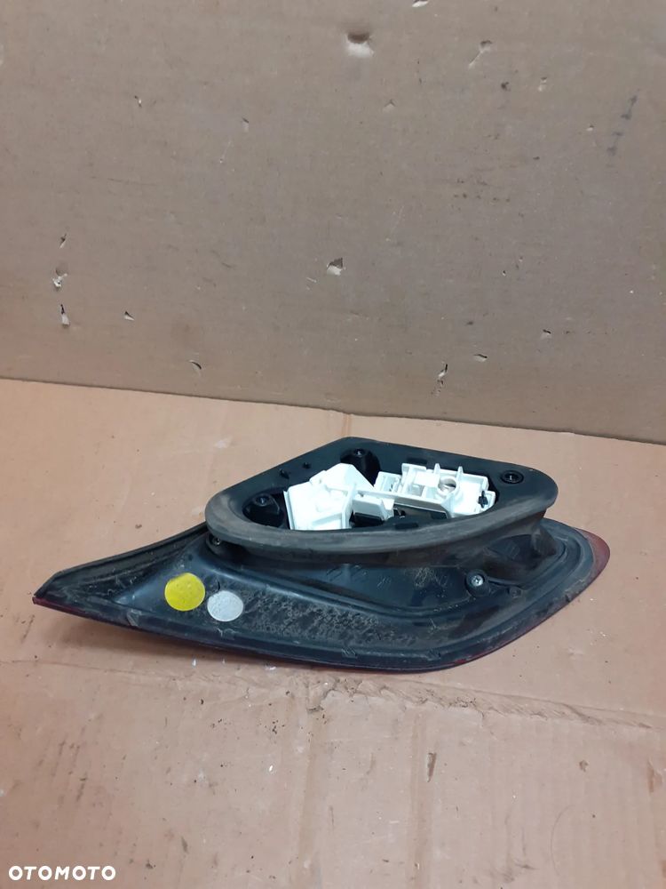 LAMPA TYLNA LEWA OPEL ASTRA J - 6