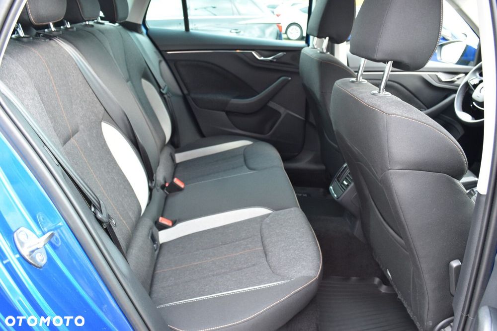 Skoda Kamiq 1.0 TSI Style DSG - 31