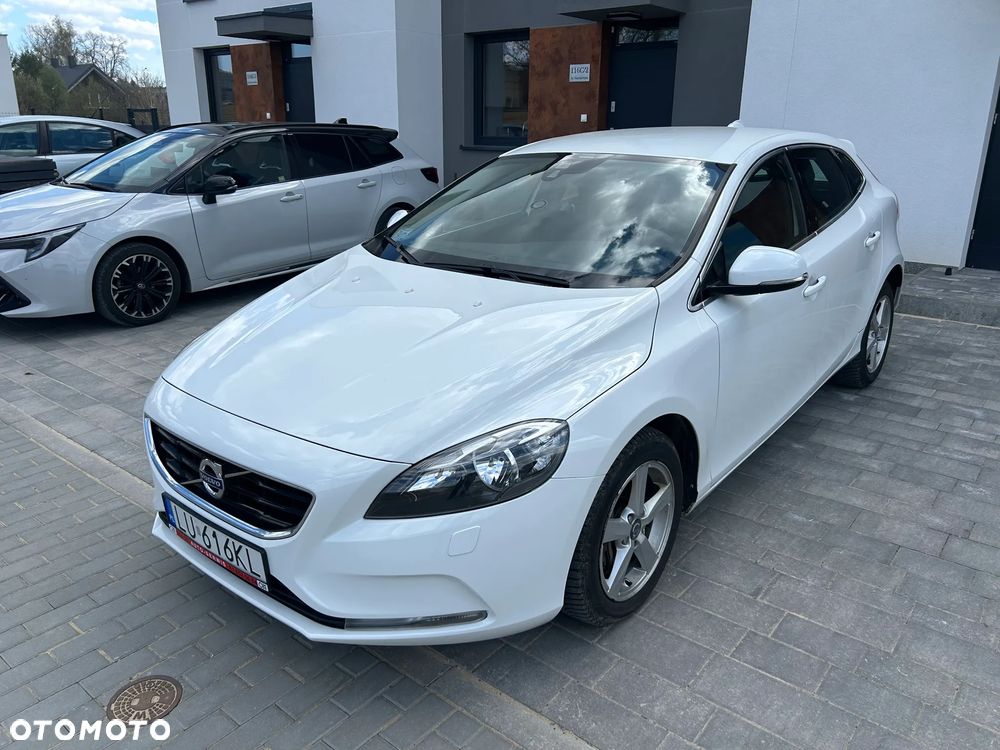 Volvo V40 D3 Geartronic Momentum - 2